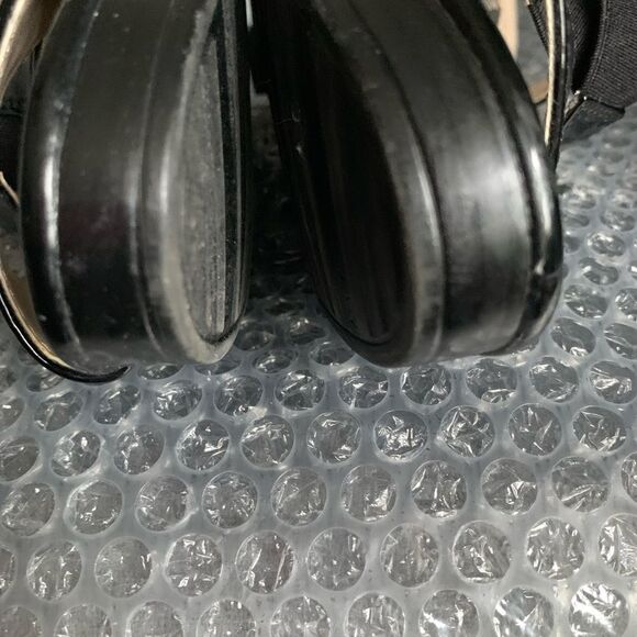 Dana Buckman Size 6 Black Patent Leather Slingback wedge sandals - Picture 4 of 10